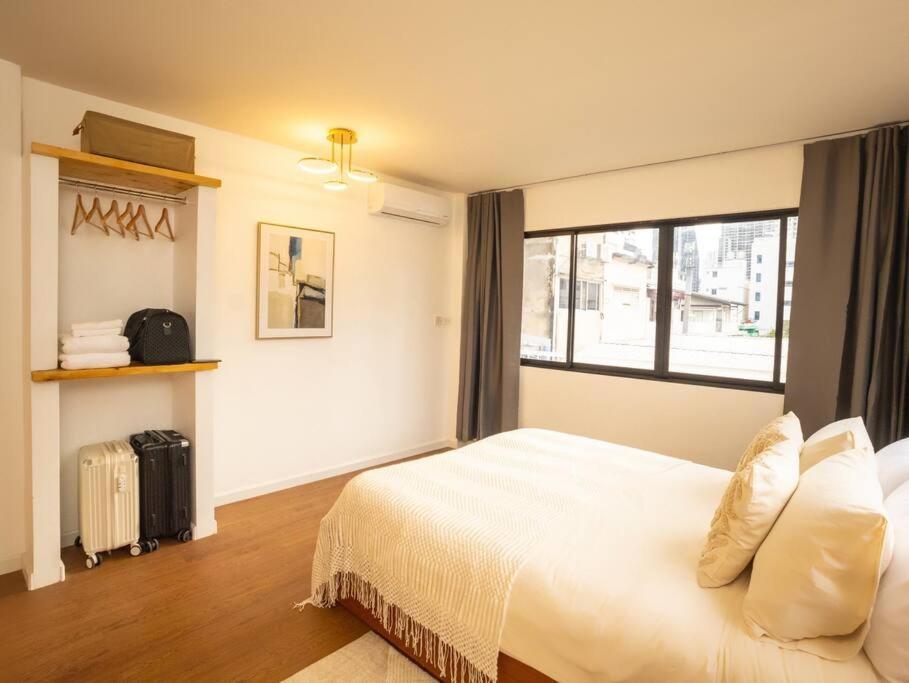 Apartment 2-bedroom Penthouse In The Heart Of Silom - 4a *